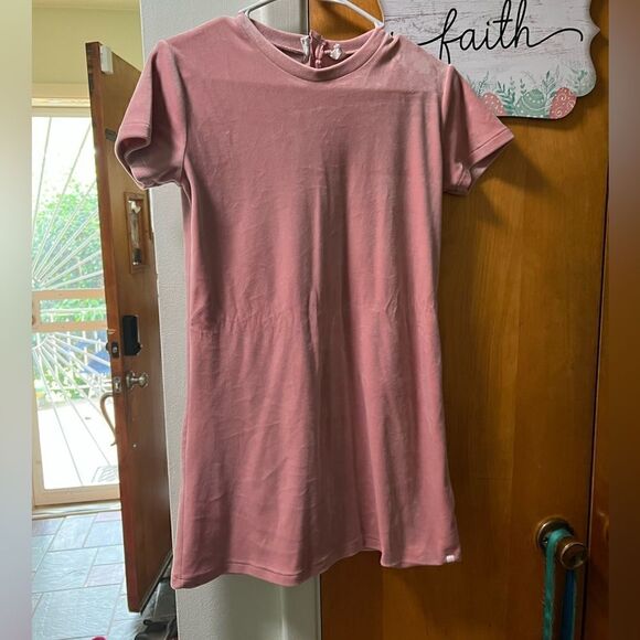 Other - Girls A-Line Velour Short Sleeve Dress